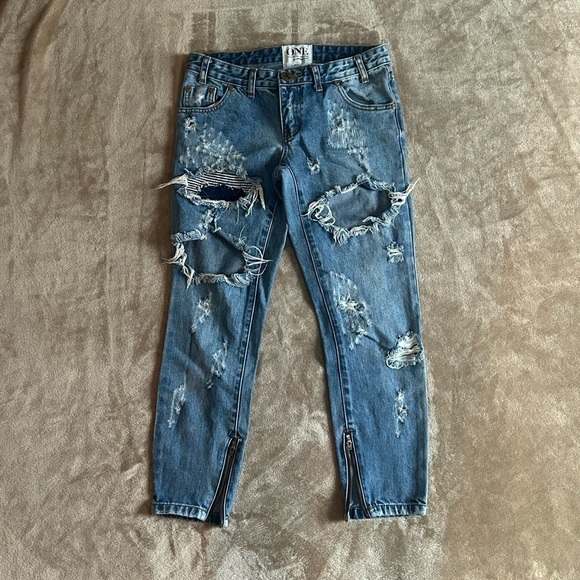 EightySeven Denim - One by EightySeven X Distressed Skinny Jeans Size 26|Zipper Ankle|Patch Detail